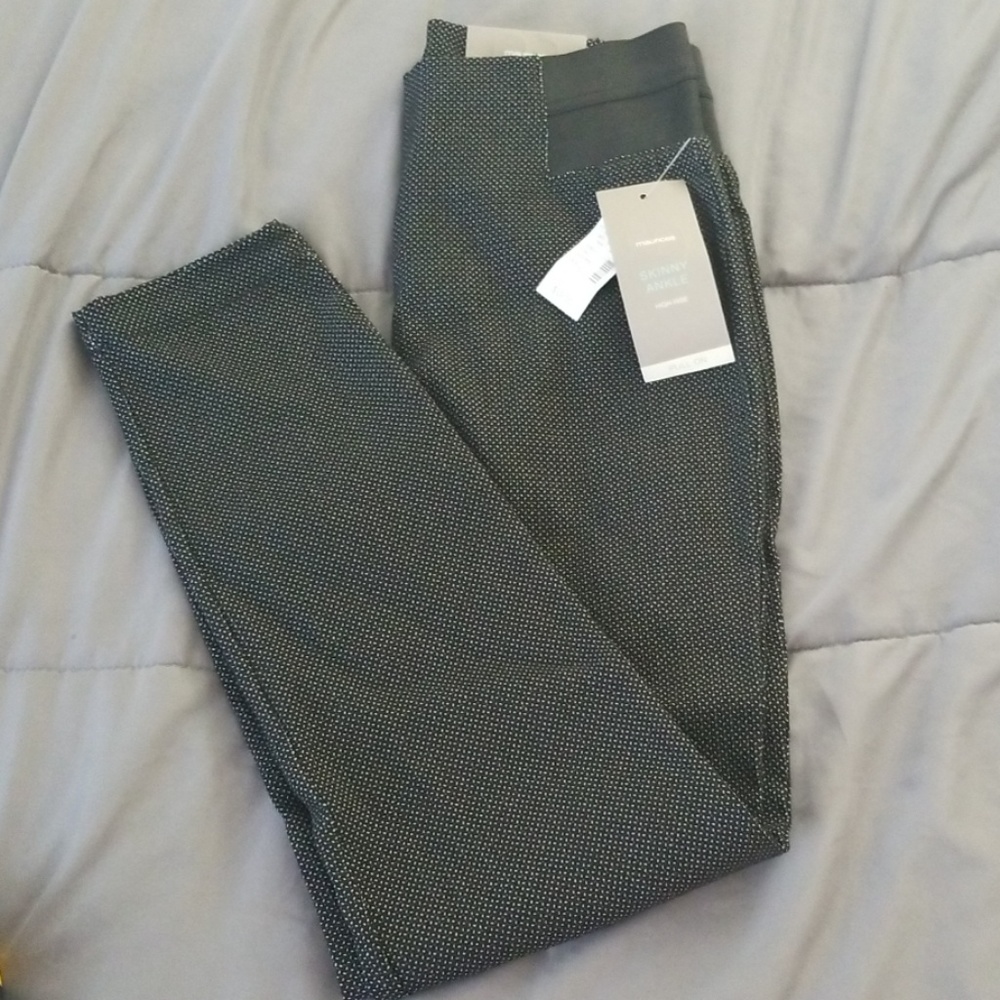 Skinny ankle pull on pants